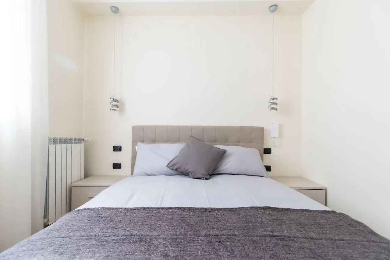 Napoli D'Amare B&B 2*, Naples Italie